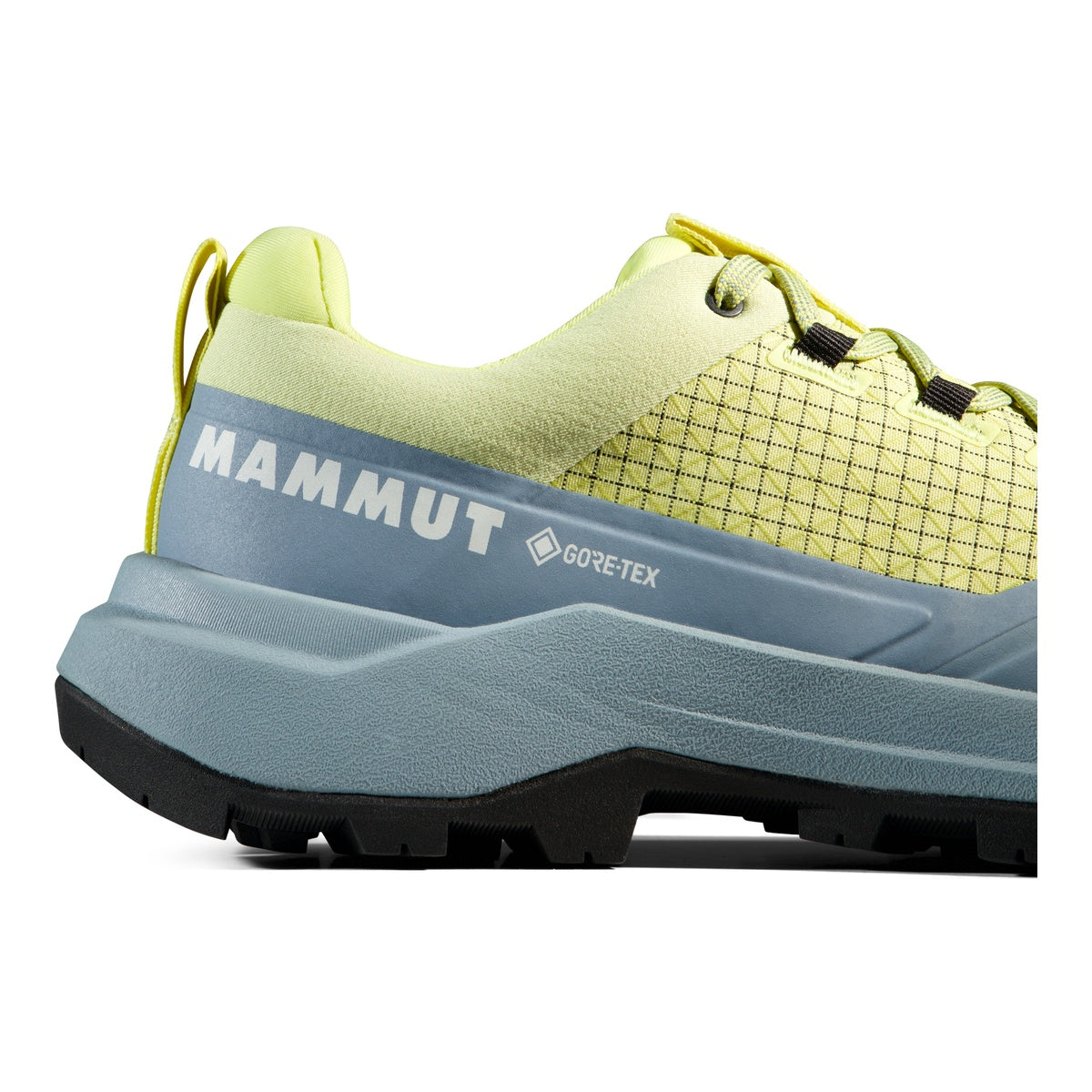 Pantofi Drumetie Femei Mammut Sertig III Low GTX Holunder-Nebla