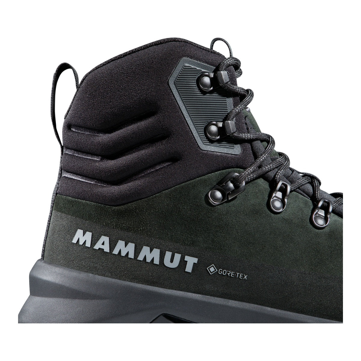 Bocanci Drumetie Barbati Mammut Ducan III High LTH GTX Gabbro-Black