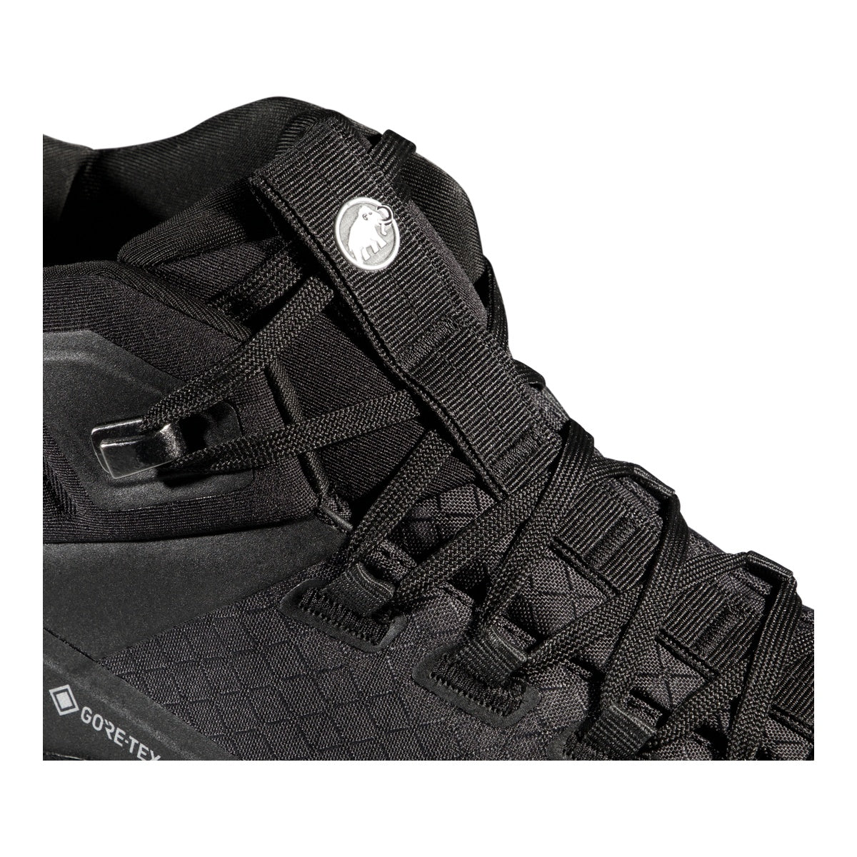 Bocanci Drumetie Femei Mammut Sertig III Mid GTX Black