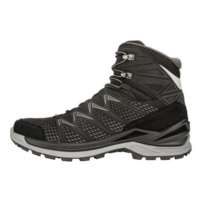 Bocanci Drumetie Barbati Lowa Innox Pro GTX MID Black