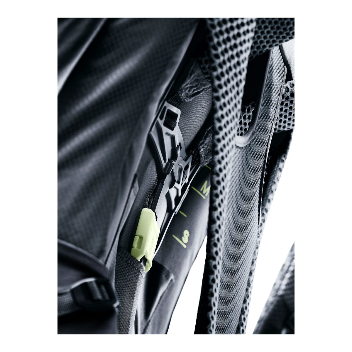 Rucsac Munte Barbati Deuter Futura Pro 36 Black